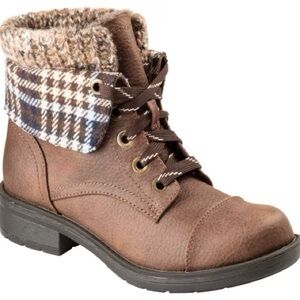 Natural Reflections Veruca II Lace-Up Sweater Bootie Boots 10 M Brand New in Box